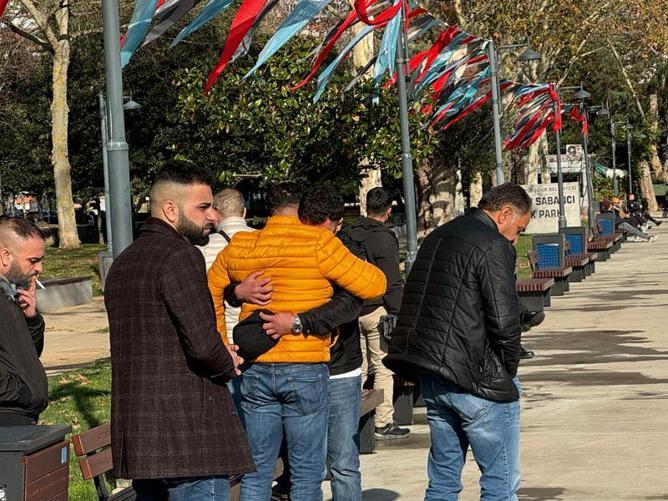 Sarıyer’de denize düşerek kaybolan 2 kişiyi arama çalışmaları sürüyor