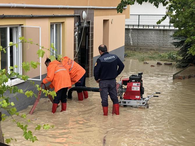 Çorumda sağanak etkili oldu