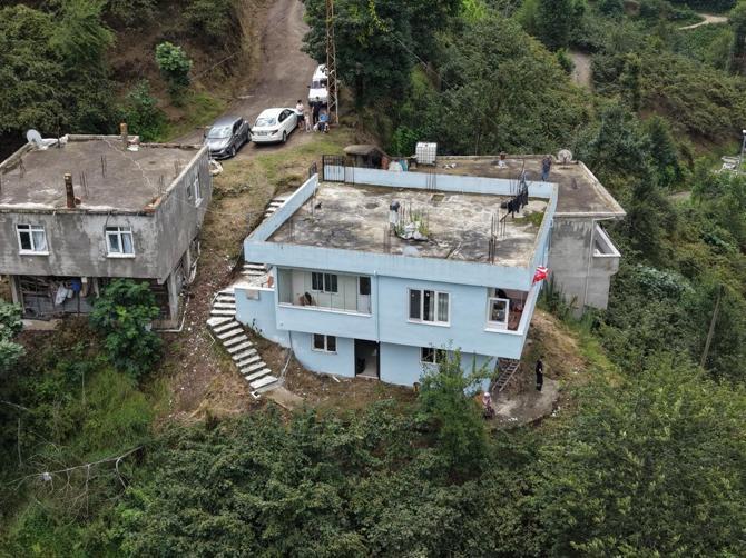 Giresun’da derede akıntıya kapılan 2 kızının ardından annenin de cansız bedeni bulundu