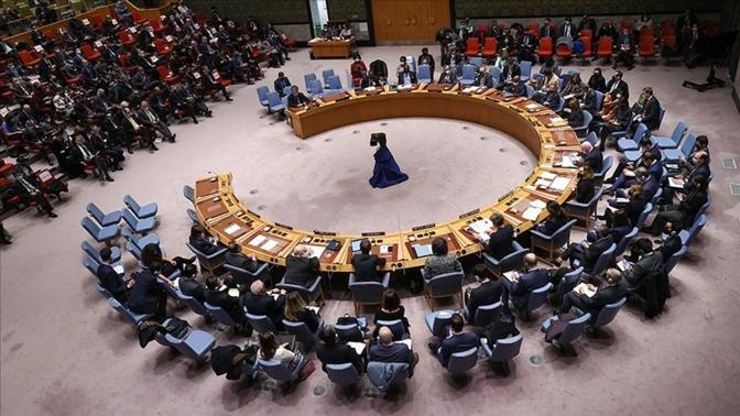 İran: Saldırıya uğrayan nükleer tesislerde sızıntı yok