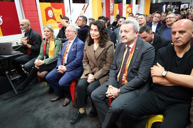 Stuttgart Galatasaraylılar Derneğinin yeni merkezi açıldı