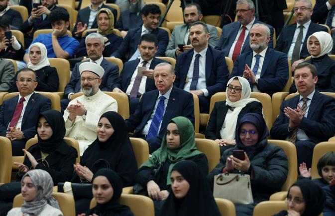 Cumhurbaşkanı Erdoğan: Kardeşliğimizi yüceltmek mecburiyetindeyiz