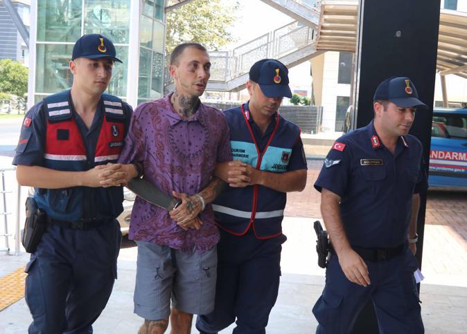 Rusların cinayetle biten kavgasında 2 şüpheli tutuklandı