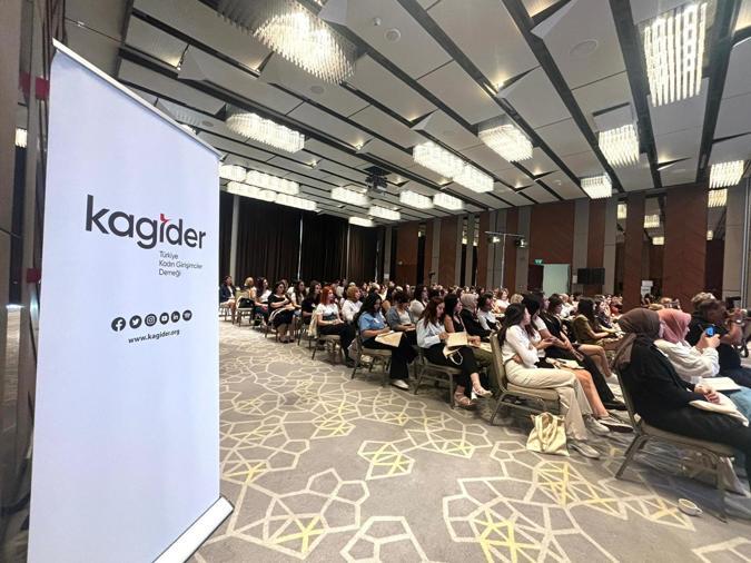 Geleceğin Kadın Liderleri Projesi 14’üncü dönem eğitimleri başladı