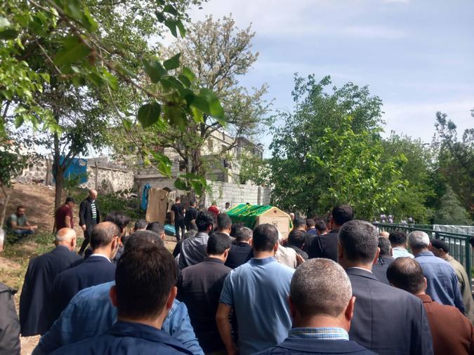 Beyin kanaması geçiren gazeteci, 52 günlük yaşam mücadelesini kaybetti