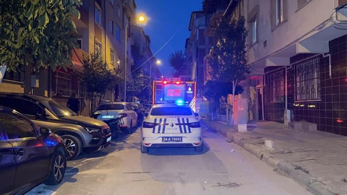 Sultangazide kolonlarından ses gelen 5er katlı 2 bina tahliye edildi