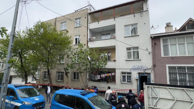 Avcılarda üç bina tahliye edildikten sonra mühürlendi