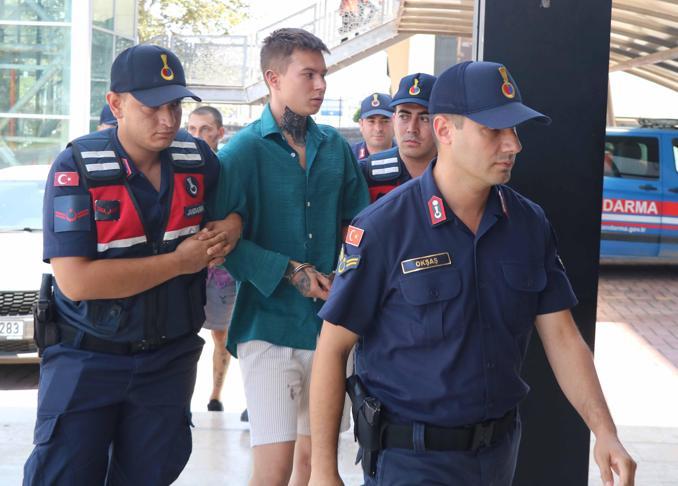 Rusların cinayetle biten kavgasında 2 şüpheli tutuklandı