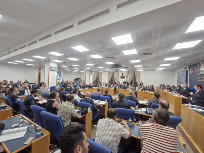 Enerji ve maden alanlarına yönelik düzenlemeler içeren kanun teklifi, komisyonda kabul edildi