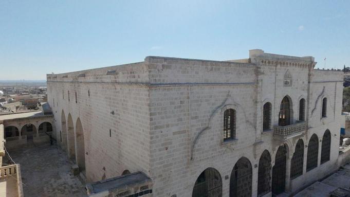 Restore edilen 3 tarihi cami, bayramda ibadete açılacak