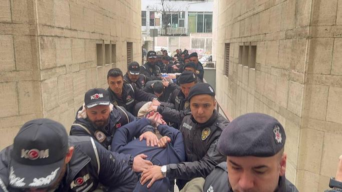 Kafes-46 operasyonuyla 3 organize suç örgütü çökertildi: 21 tutuklu