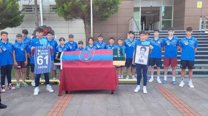 Trabzonsporun eski başkanı Ahmet Salih Erdem’e tören