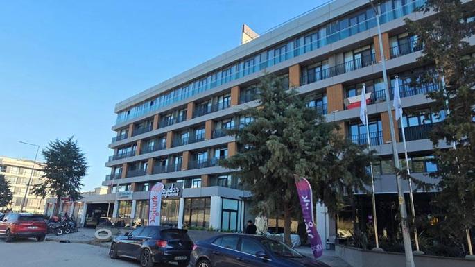 Güllü’nün ölümü soruşturmasında ev hapsindeki Sultan Nur’un kaldığı site görüntülendi