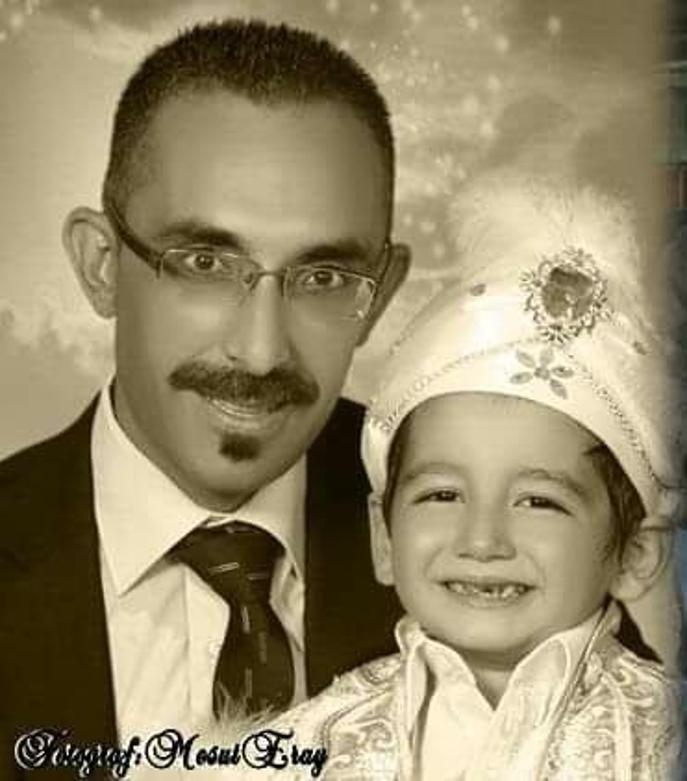 Oğlunun anısına lösemi hastası çocuklara oyuncak dağıttı