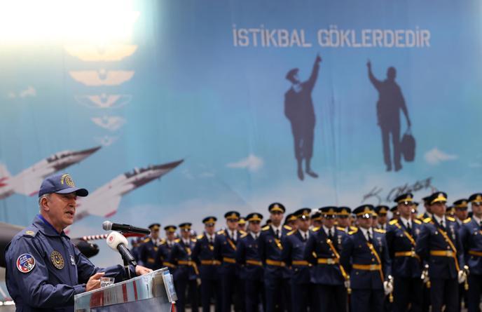 Bakan Akar: Yunanistana gerekli karşılığı verdik, vermeye devam edeceğiz