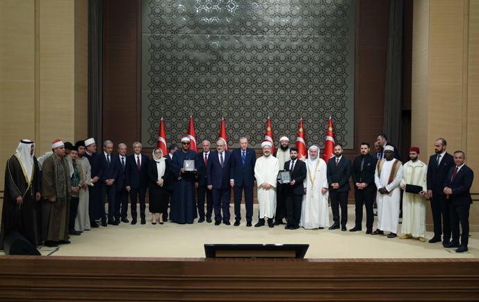 Cumhurbaşkanı Erdoğan: Kardeşliğimizi yüceltmek mecburiyetindeyiz