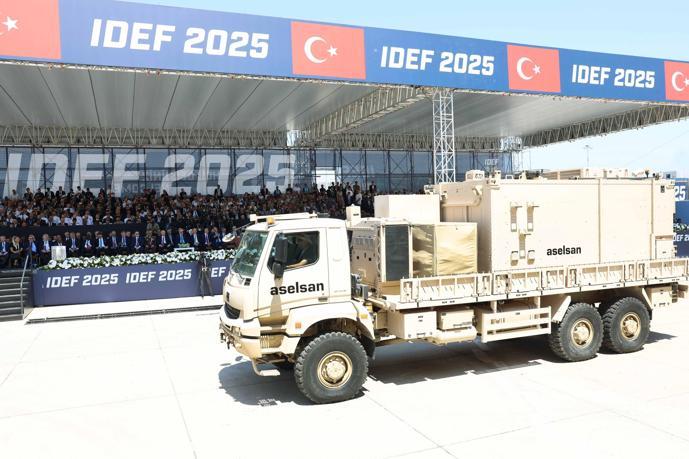 Cumhurbaşkanı Erdoğan: Türk savunma sanayi, geniş ürün yelpazesiyle adeta destan yazıyor