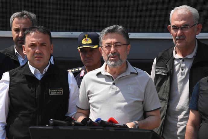 Eskişehirdeki orman yangını 2nci gününde