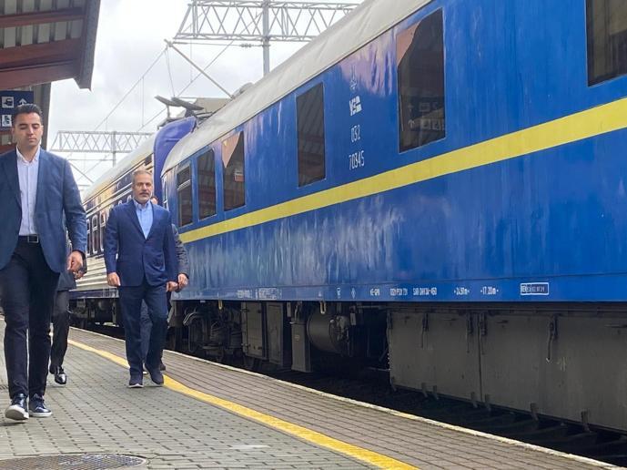 Bakan Fidan, Ukrayna ziyareti için trenle Polonyadan Kieve hareket etti