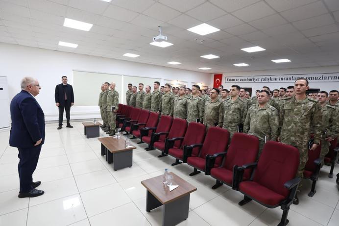 Bakan Güler, Kiliste birlikleri denetledi