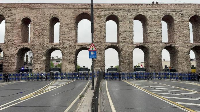 Bakan Yerlikaya: 1 Mayıs gösterilerinde 226 kişi gözaltına alındı