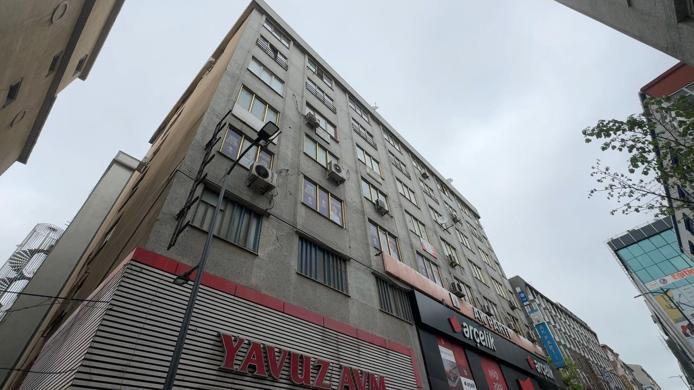 Avcılarda üç bina tahliye edildikten sonra mühürlendi