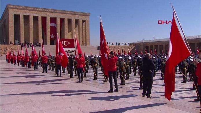 Devlet erkanı Anıtkabiri ziyaret etti