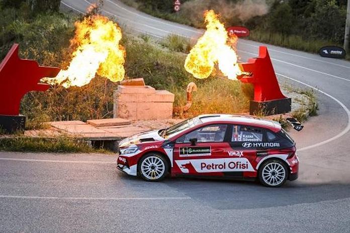 Bodrum Rallisinde kazanan Team Petrol Ofisi pilotu Kerem Kazaz oldu