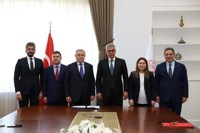 Sağlık ve Gençlik ve Spor Bakanlıklarından sporcu lisans raporlarına ilişkin iş birliği