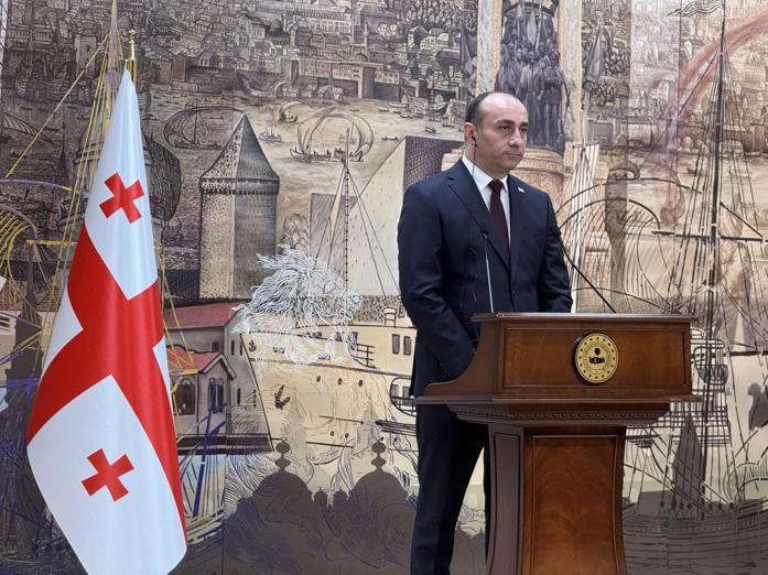 Bakan Yerlikaya: Sınırlarımız içinde olduğu gibi sınırı aşan suçlulara da asla nefes aldırmayacağız