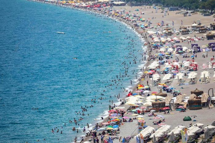 Turistin yüzde 15i evlerde kalıyor