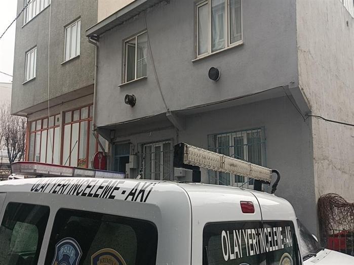 Boşanma aşamasındaki eşini, tartışma sırasında korkutup susturmak isterken vurduğunu iddia etti
