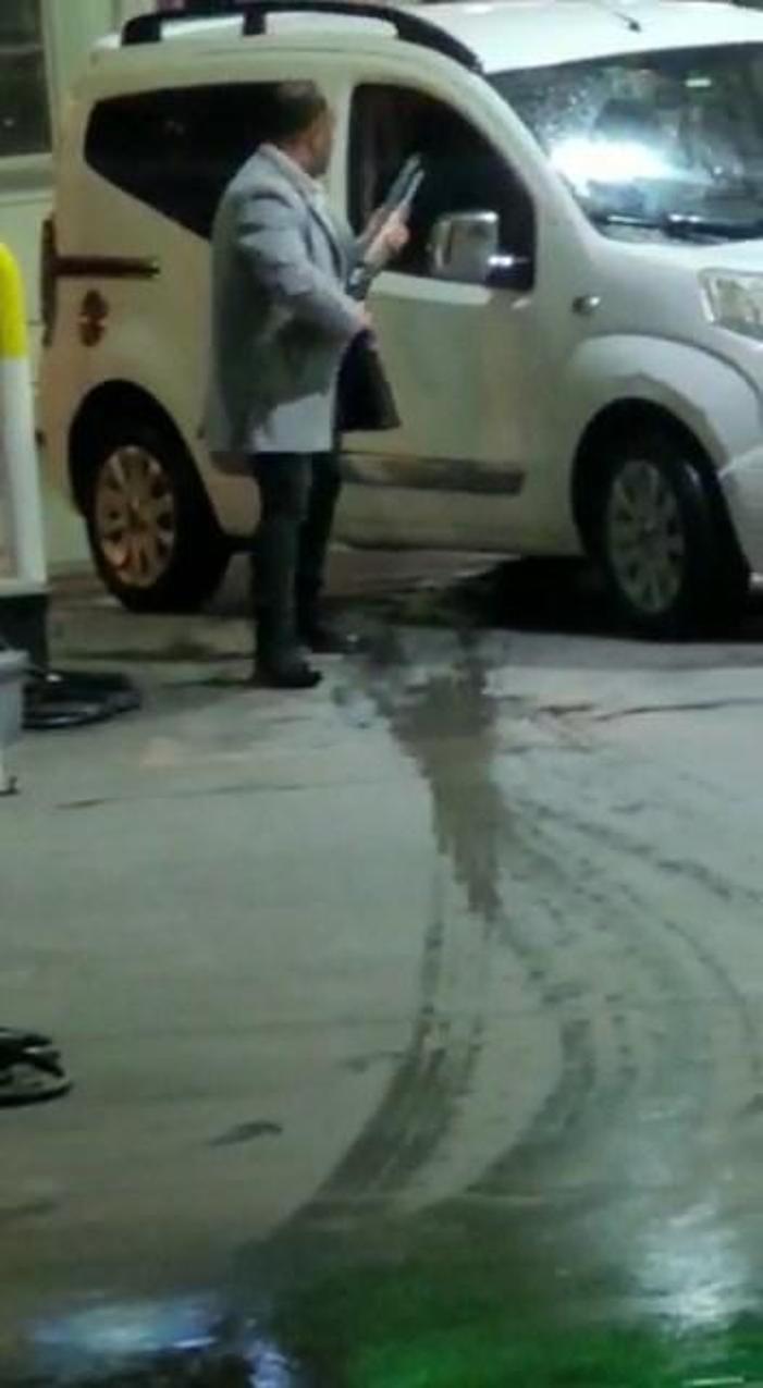 Akaryakıt istasyonunda pompalı dehşeti