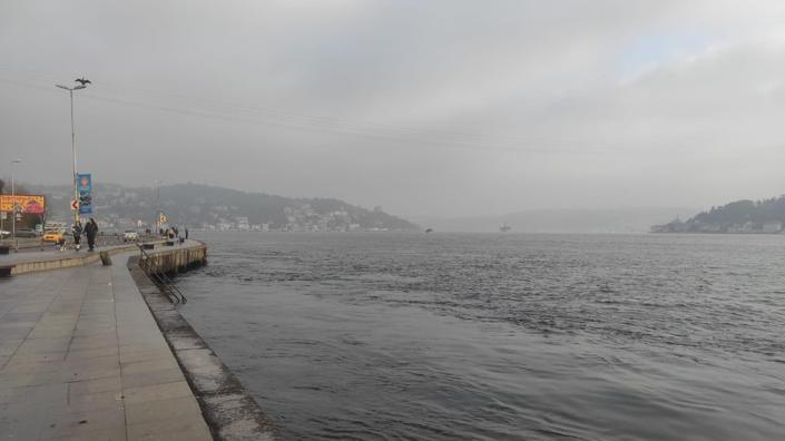 İstanbul Boğazında sis etkili oluyor