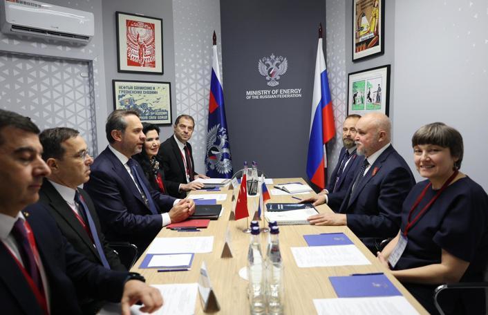 Bakan Bayraktar, Rusya Enerji Bakanı Sergey Tsivilev ile görüştü