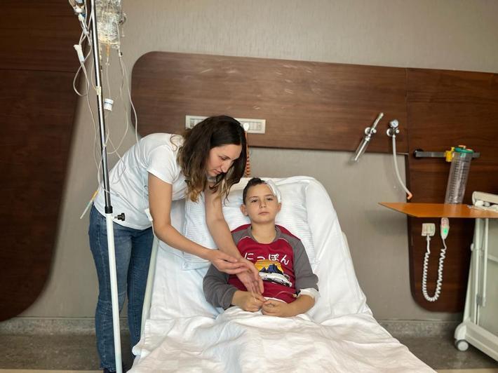 Romanya’da doktorlar cesaret edemedi: Minik Mateo beynindeki tümörden Türkiye’de kurtuldu