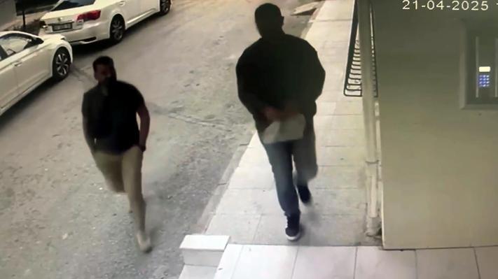 Yanan dairede cesedi bulunmuştu; komşusunun öldürdüğü ortaya çıktı