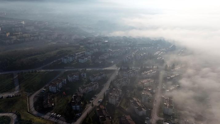 Düzcede sis etkili oldu