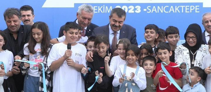 Bakan Tekin, Sancaktepede toplu okul açılış törenine katıldı