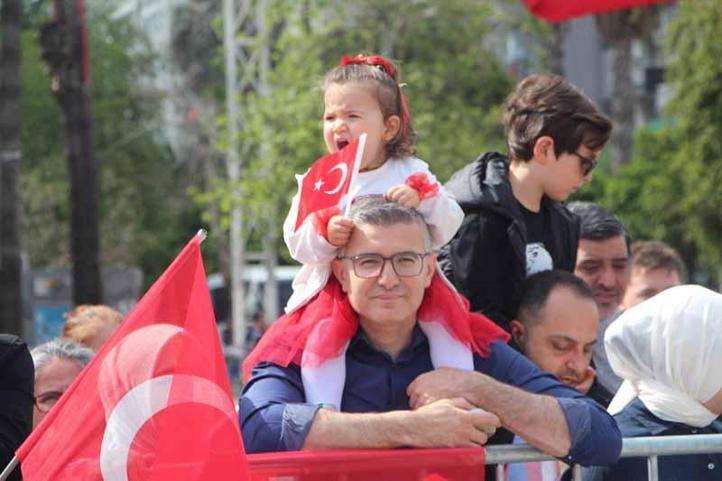 23 Nisan tüm yurtta coşkuyla kutlanıyor