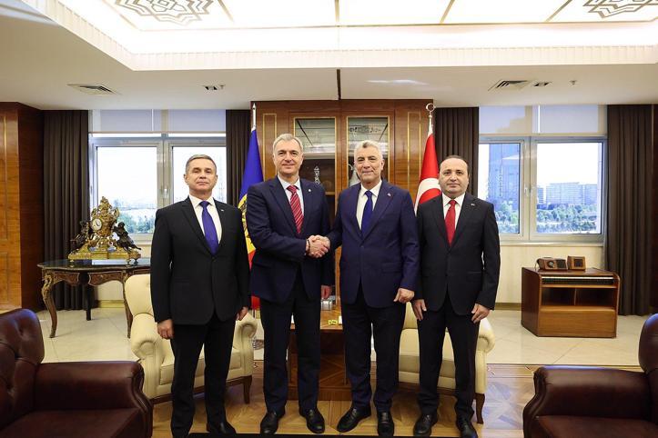 Bakan Bolat, Moldova heyetiyle bir araya geldi