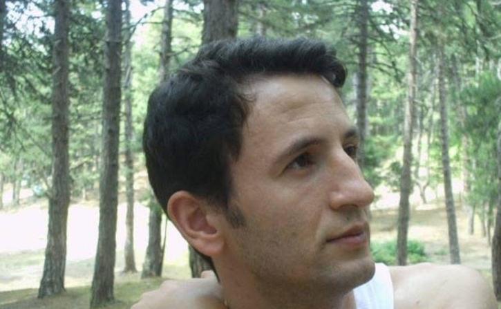 Raporlu itfaiye eri evine götürülürken resmi araçta fenalaşıp öldü