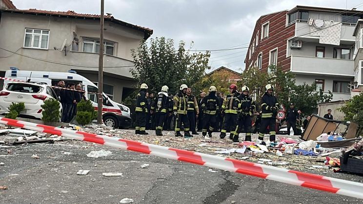 Gebzede apartmanda doğal gaz kaynaklı patlama; 8 yaralı