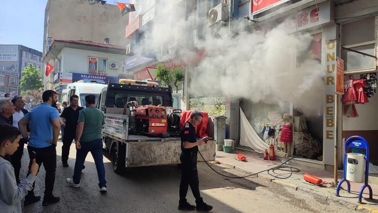 Edirne’de bebek kıyafetleri satan iş yerinde çıkan yangın söndürüldü