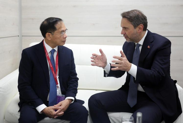 Enerji ve Tabii Kaynaklar Bakanı Bayraktar, Rusya’da