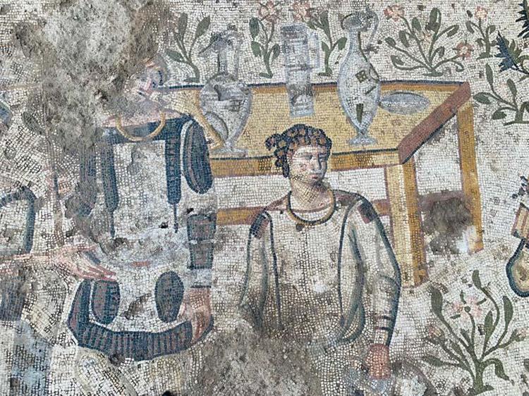 KAÇAK KAZIYLA ORTAYA ÇIKAN ANTİK KENT