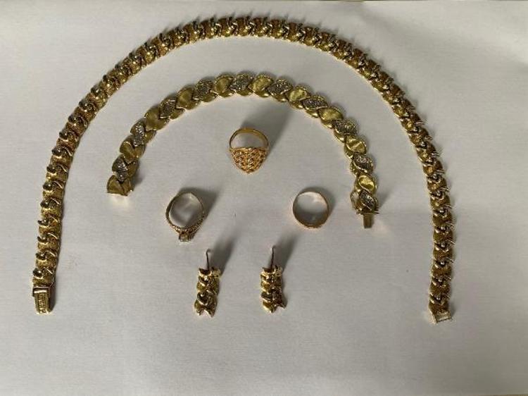 EVLERİNE MİSAFİR OLMUŞ