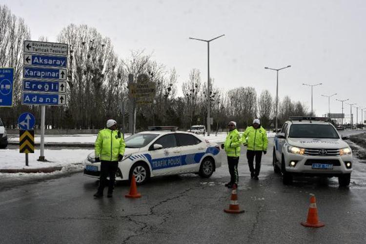 24Ü AÇILDI, 165 KÖY YOLUNDA ÇALIŞMALAR SÜRÜYOR