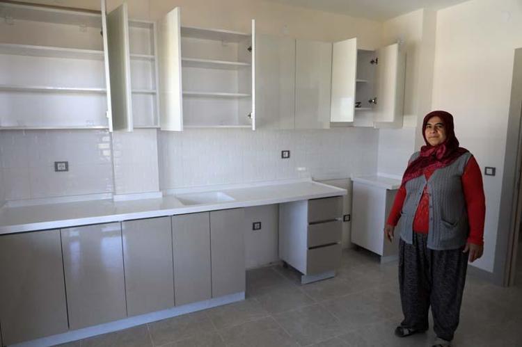 EN ÇOK MUTFAK VE VERANDASINI SEVDİM