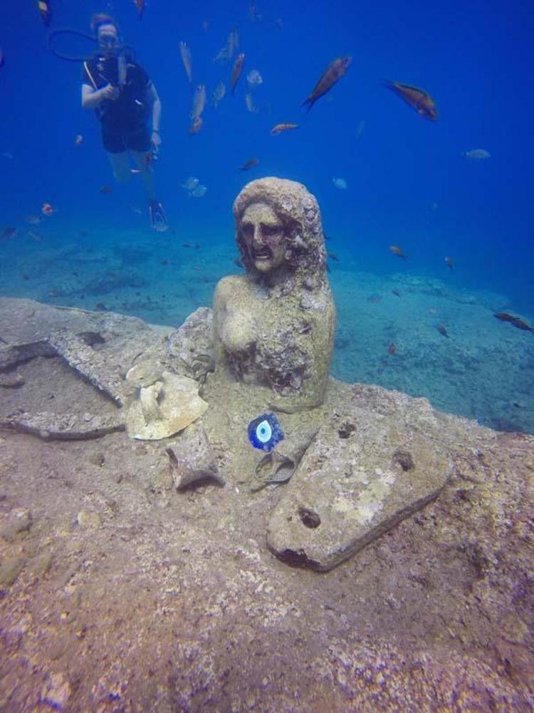 KIRILAN HEYKELLER VAR